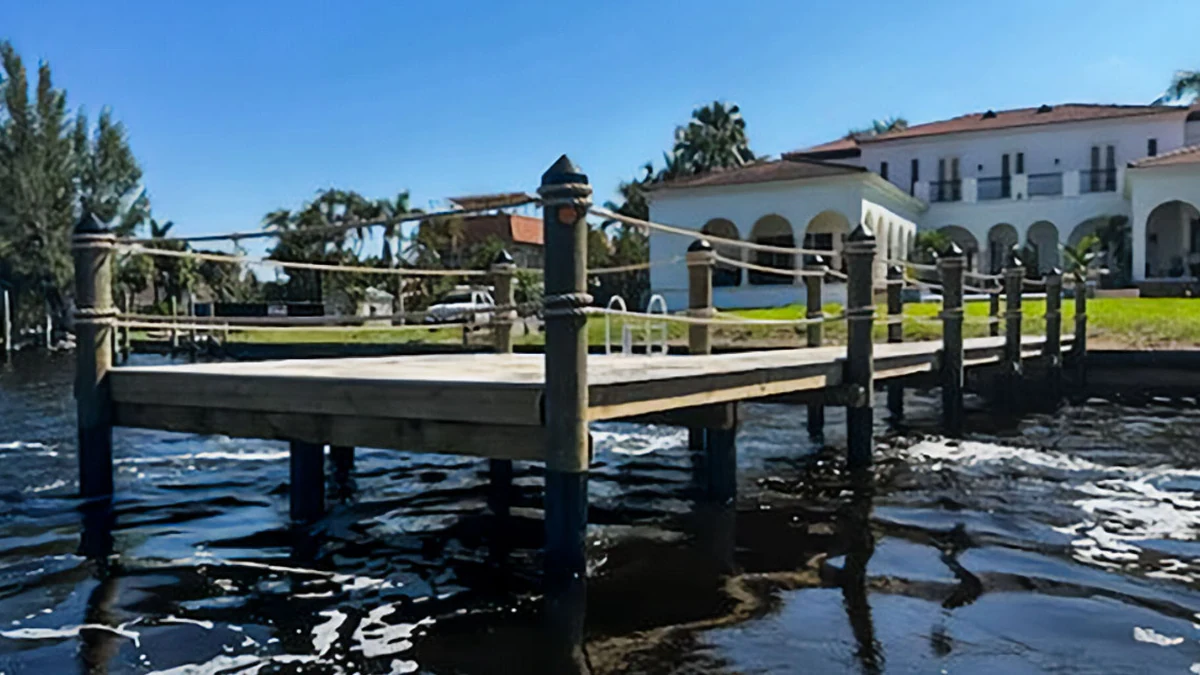 Finished saltwater waterfront dock | Top Notch Docks Finished waterfront dock on a saltwater property