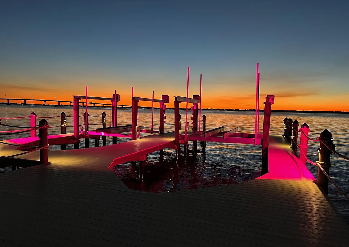 Finished dock lighting at sunset | Top Notch Docks project photography Finished dock lighting at sunset from the Top Notch Docks project library